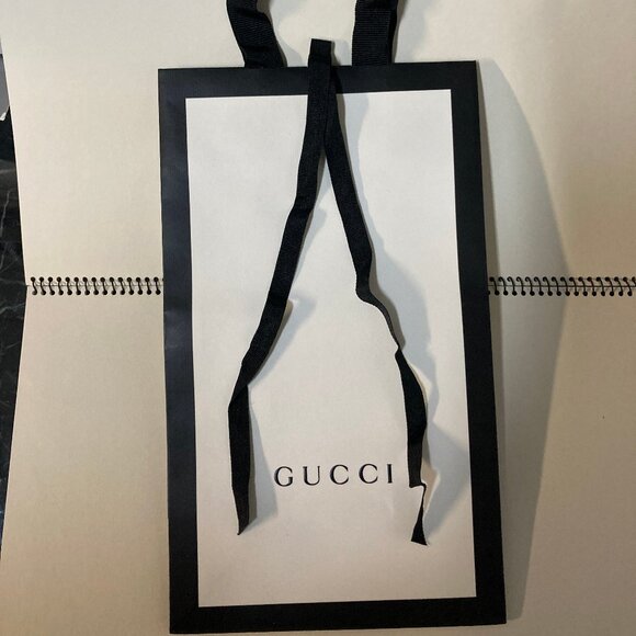 Gucci Black & White Paper Gift Bag 6.5 x 11.5 x 4.25 Inch with Handle and Ribbon - Picture 2 of 5